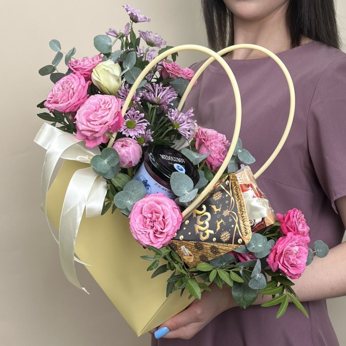 Букет дня в коробке Облако Нежности